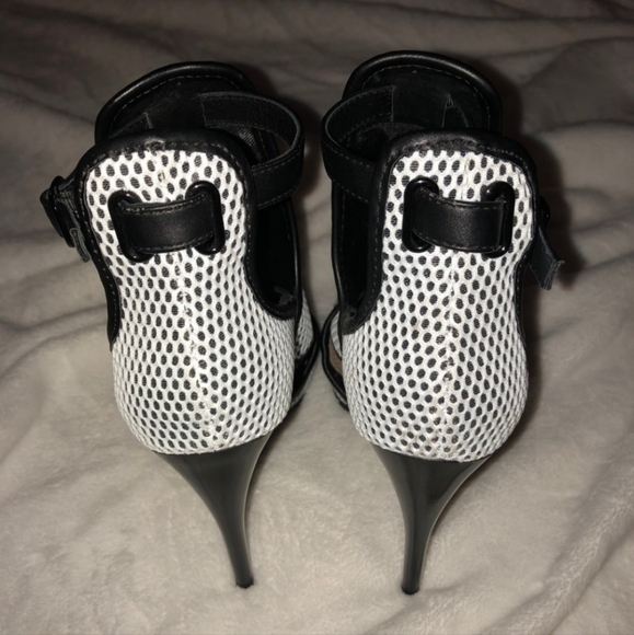 Iggy Azalea x Steve Madden Heels. Color: White Sz: 7M - Picture 3 of 5